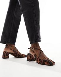 ASOS DESIGN Sawyer square toe block heeled mid shoes in leopard tuote hintaan 30€ liikkeestä Asos