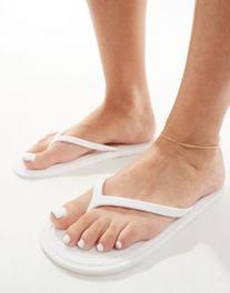 ASOS DESIGN Filo flip-flops in off-white tuote hintaan 6€ liikkeestä Asos
