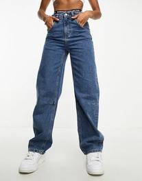 ASOS Weekend Collective baggy fit jeans in mid blue wash tuote hintaan 38€ liikkeestä Asos