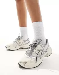 Asics Gel-1130 trainers in cream silver and grey tuote hintaan 100€ liikkeestä Asos