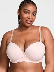 Smooth & Lace Lightly Lined Classic Coverage Demi Bra tuote hintaan 56,81€ liikkeestä Victoria's Secret