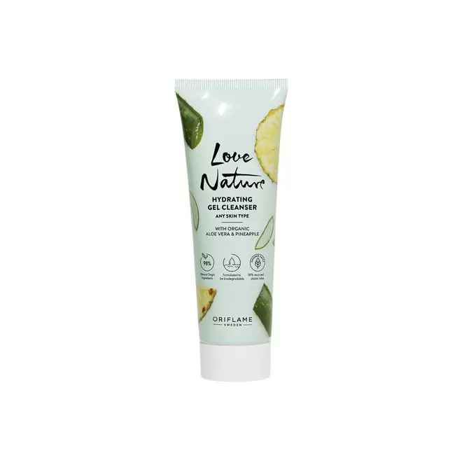 Hydrating Organic Aloe Vera & Pineapple -puhdistusgeeli tuote hintaan 6,9€ liikkeestä Oriflame