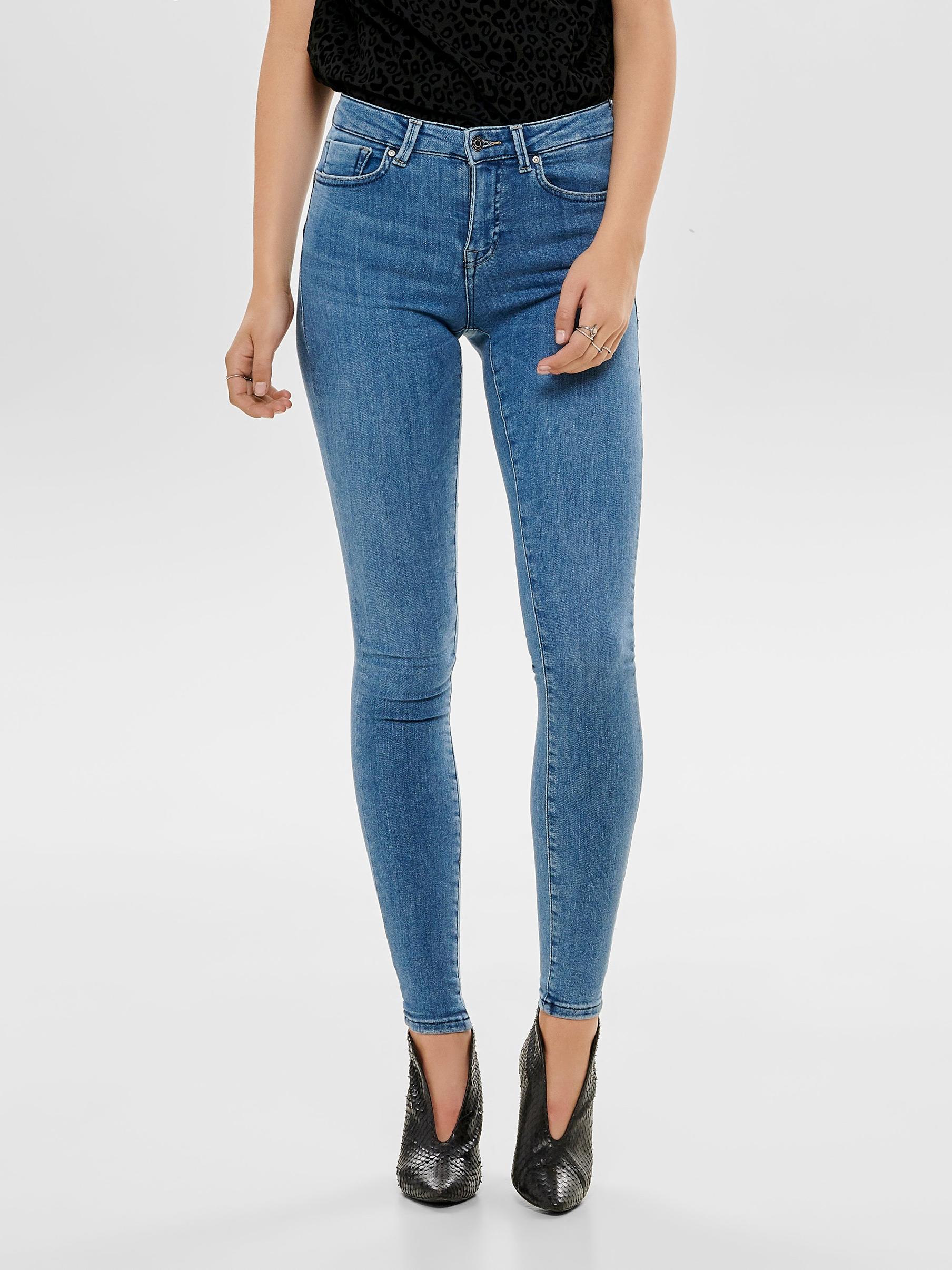 ONLPower mid push up Skinny fit jeans tuote hintaan 39,99€ liikkeestä Only
