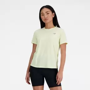 Athletics T-Shirt Women's tuote hintaan 32,9€ liikkeestä New Balance