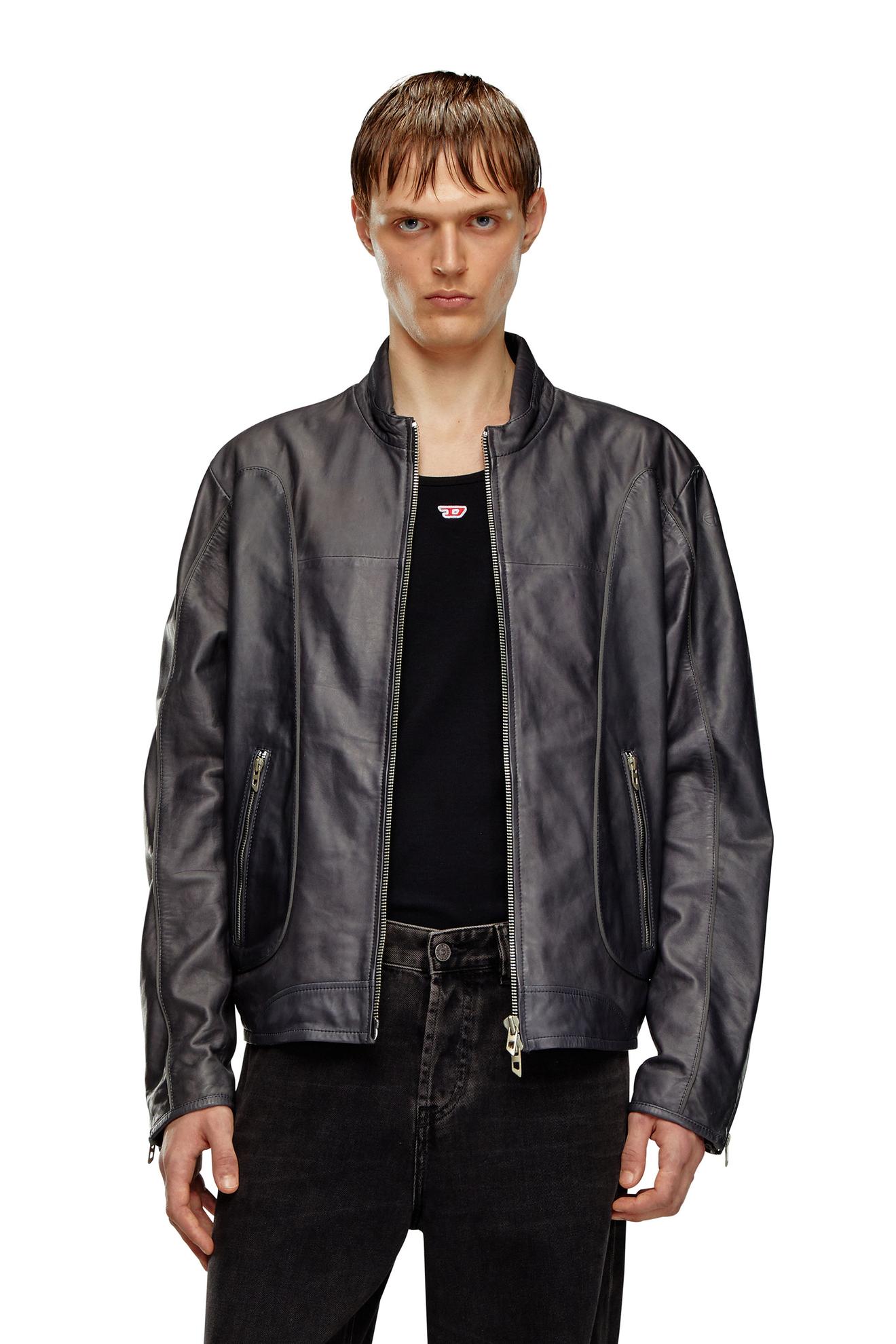 Leather biker jacket with piping tuote hintaan 425€ liikkeestä Diesel