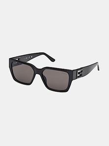 Square sunglasses tuote hintaan 170€ liikkeestä GUESS