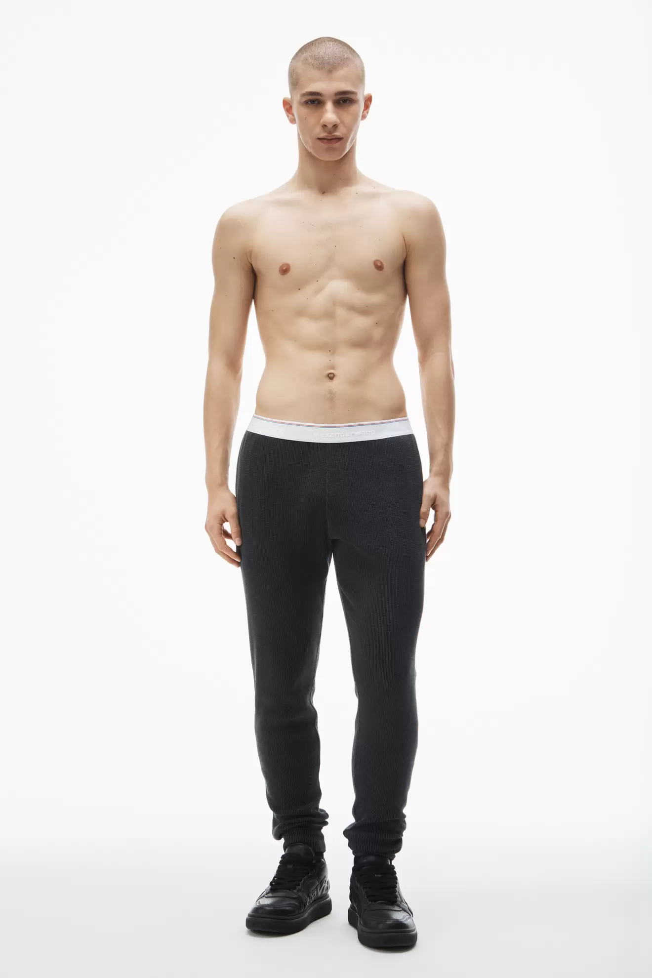 Jogger pant in waffle-knit cotton stretch tuote hintaan 110€ liikkeestä Alexander Wang