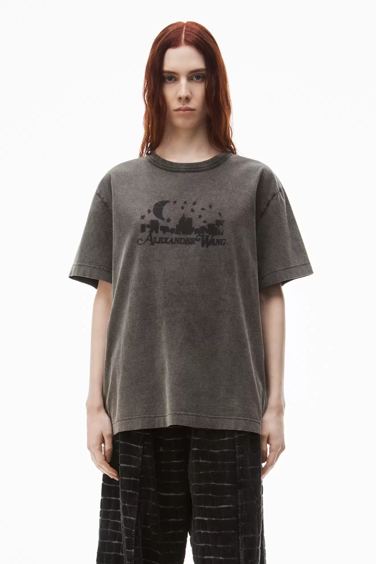 Distressed Skyline tee in Sueded Cotton Terry tuote hintaan 215€ liikkeestä Alexander Wang