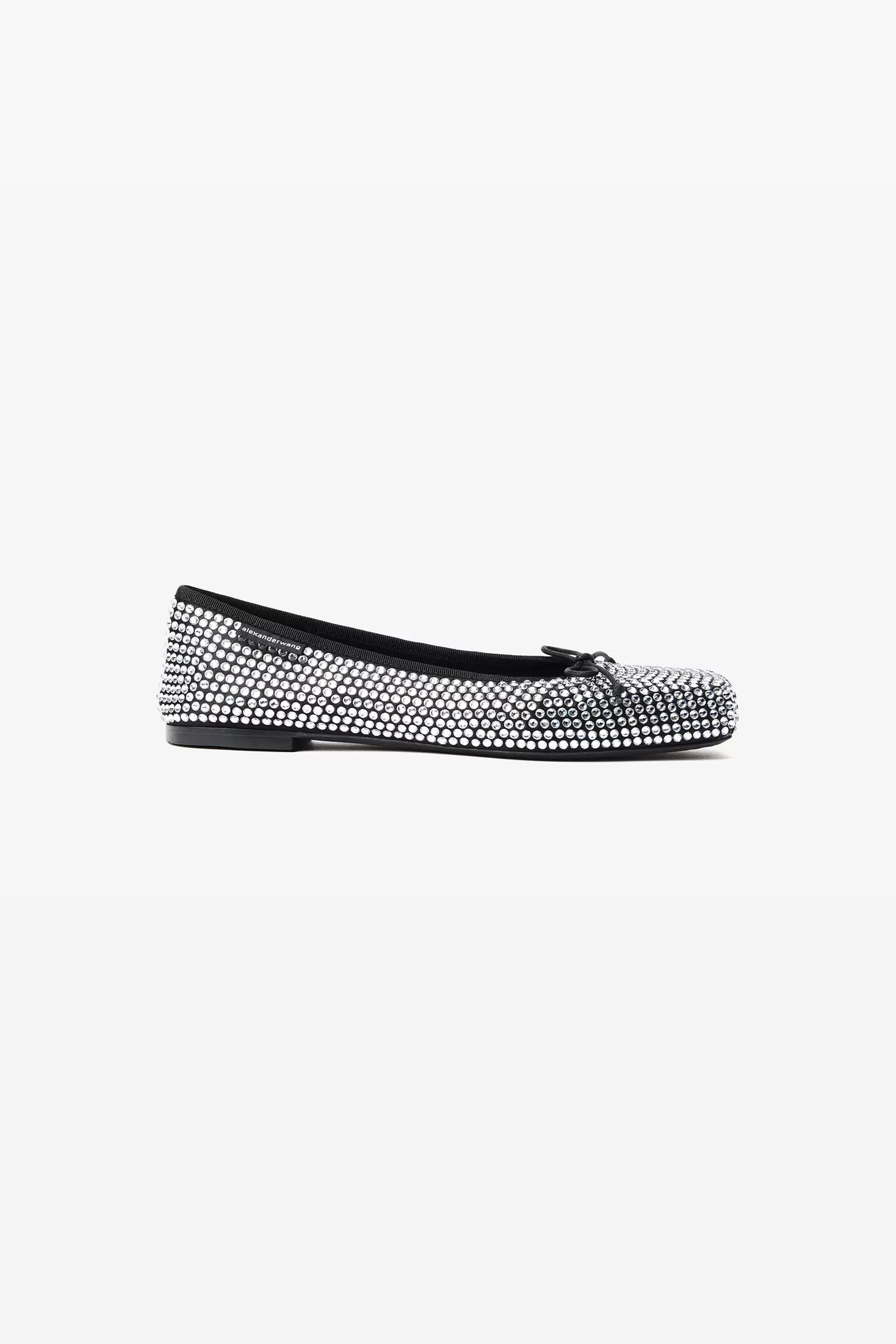 Billie Flat in Crystal Satin tuote hintaan 490€ liikkeestä Alexander Wang