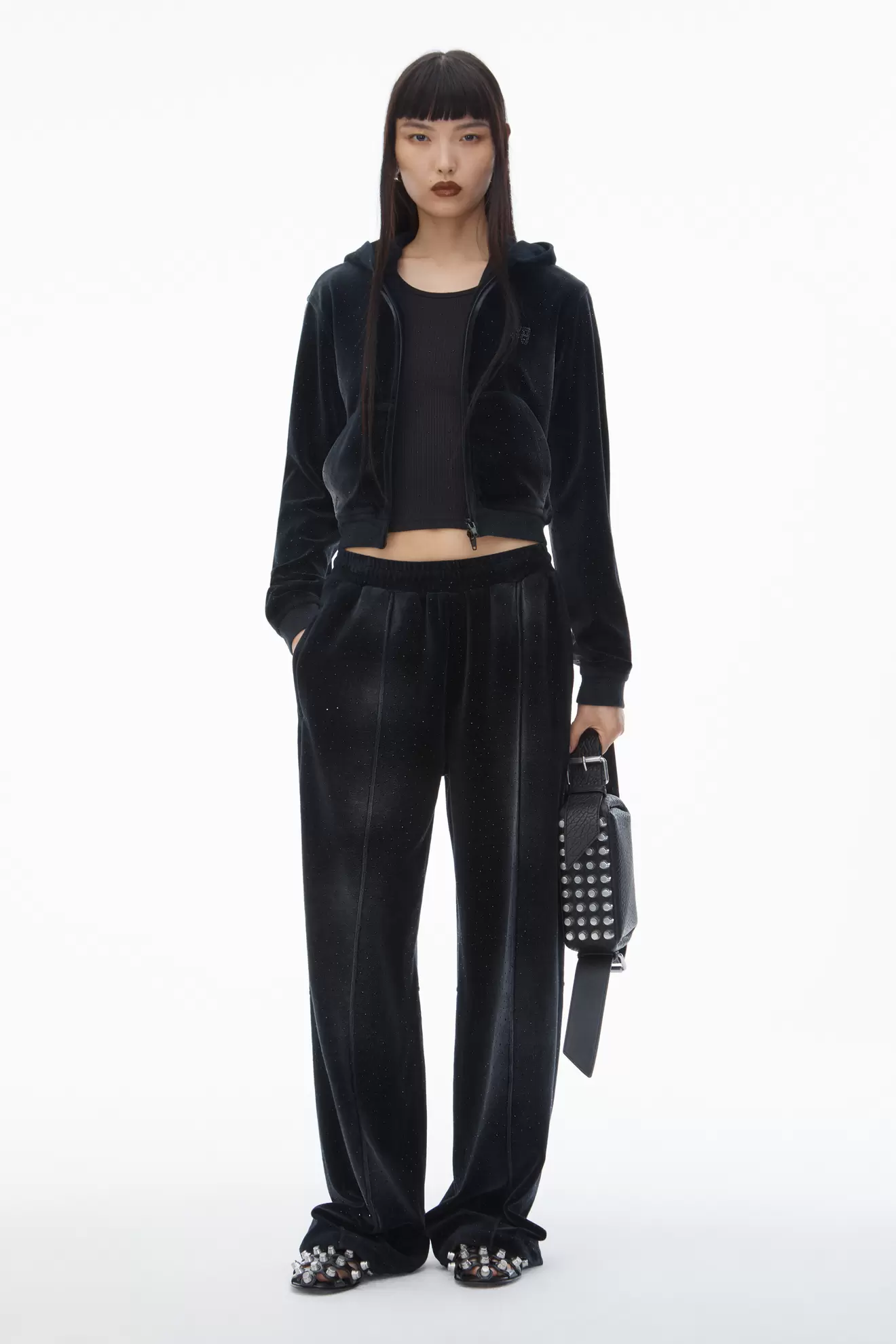 Sweatpant with Clear Bead Hotfix in Crushed Velour tuote hintaan 940€ liikkeestä Alexander Wang