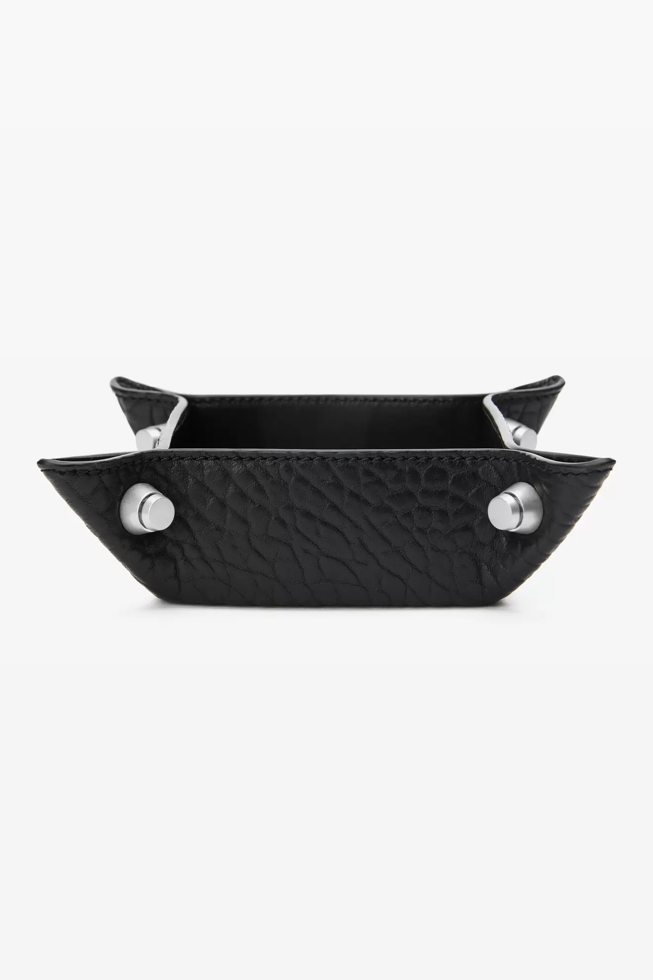 The Trap Stud Tray tuote hintaan 300€ liikkeestä Alexander Wang