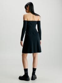 Off Shoulder Ribbed Knit Dress tuote hintaan 59€ liikkeestä Calvin Klein