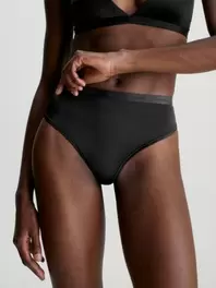 High Waisted Thong - Form To Body tuote hintaan 12€ liikkeestä Calvin Klein