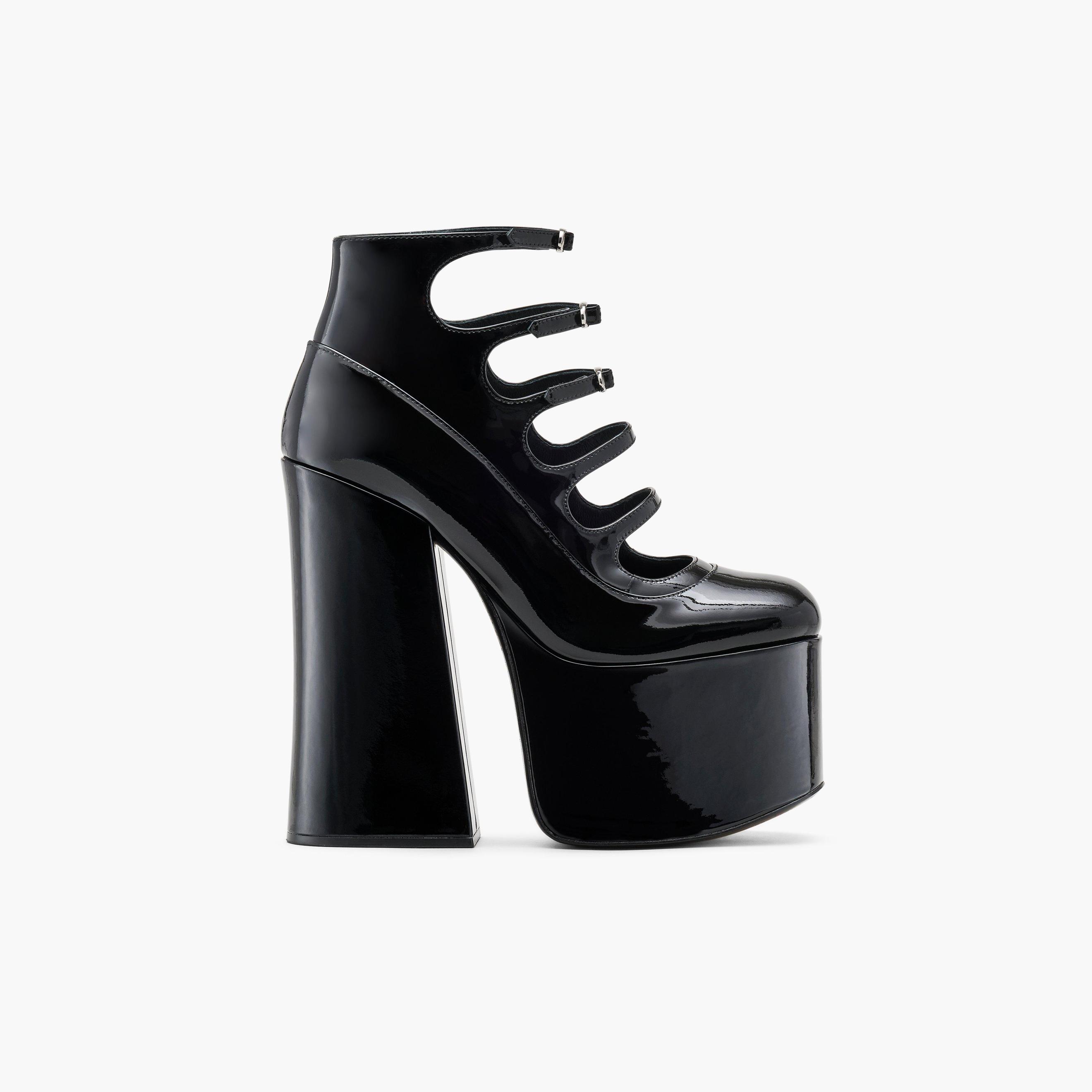 The Patent Leather Kiki Ankle Boot tuote hintaan 650€ liikkeestä Marc Jacobs