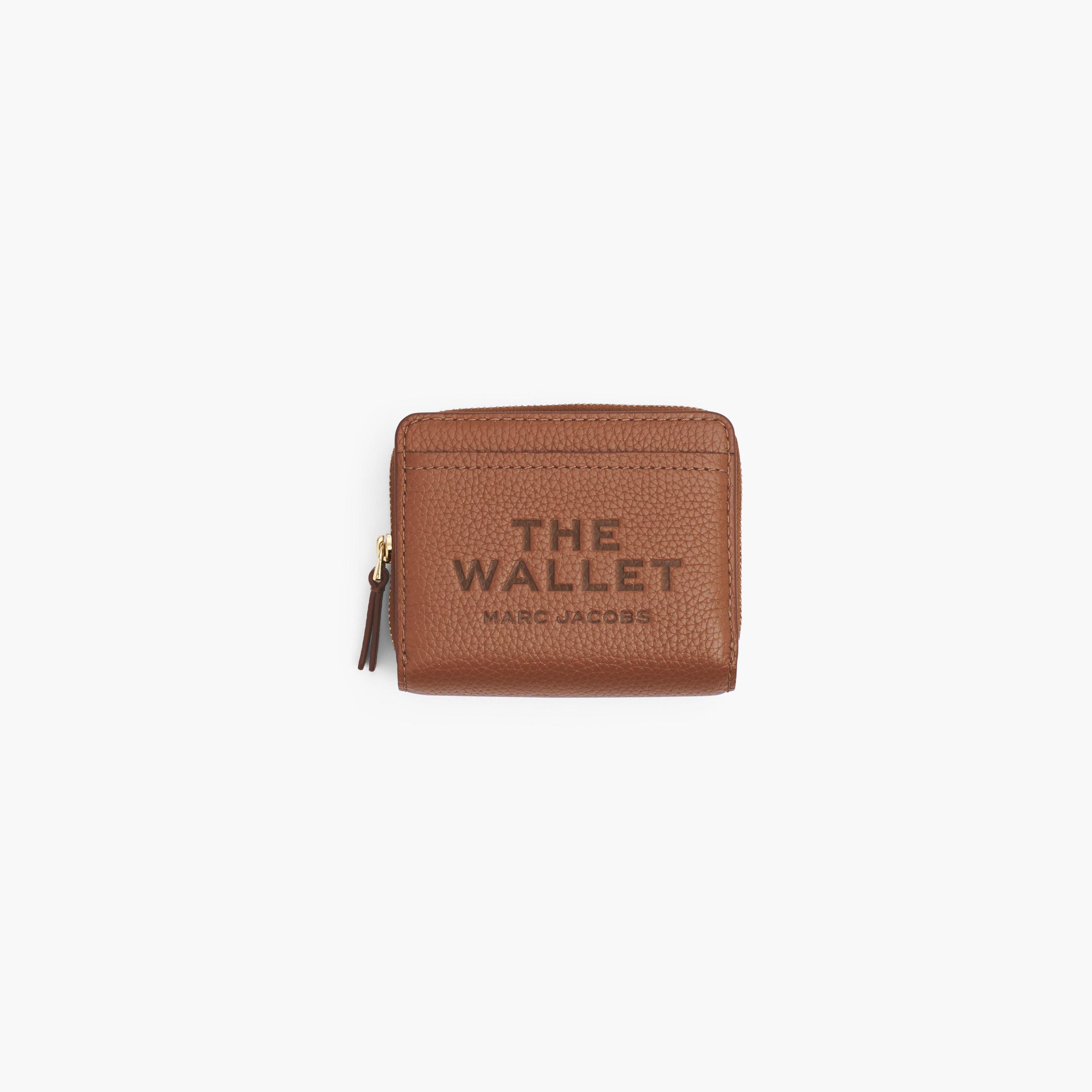 The Leather Mini Compact Wallet tuote hintaan 180€ liikkeestä Marc Jacobs
